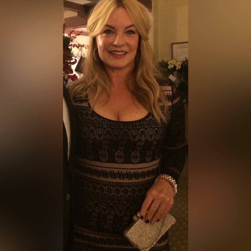 Navy lace BCBG MAXAZRIA DRESS SIZE M